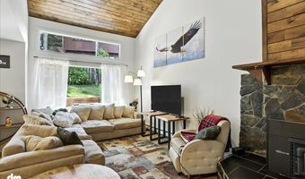 6622 Lakeway Dr, Anchorage, AK 99502