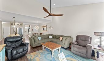 63 Great Hill Dr 63, Bethel, CT 06801