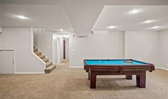 1922 Parkmont Ln, Anoka, MN 55303