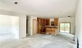 34 Smart Ln, Bella Vista, AR 72715