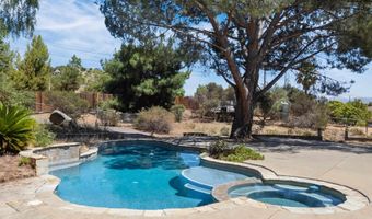 2827 N Victoria Dr, Alpine, CA 91901