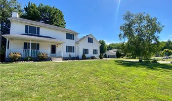 869 MOSS CANYON Dr, Amherst, OH 44001