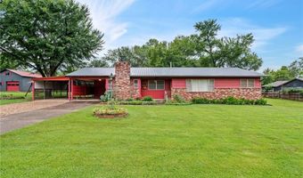 803 8th St, Barling, AR 72923