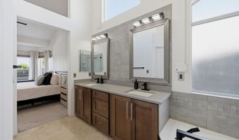 3360 W DEL RIO St, Chandler, AZ 85226