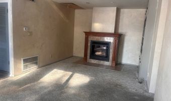 208 Winding Dr, Alexandria, IN 46001