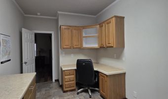 1401 W Bowman Dr, Artesia, NM 88210