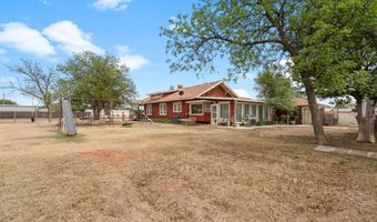 1401 Avenue K, Abernathy, TX 79311
