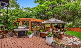 157 NW Black Hawk Ave, Bend, OR 97703