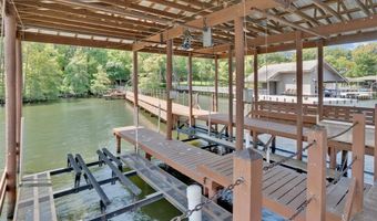 5617 S Lakeshore Dr, Shreveport, LA 71119