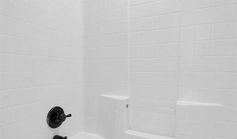 3212 Wendy Ln, Altus, OK 73521