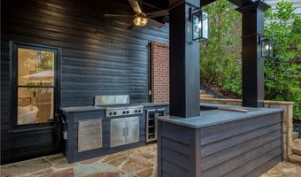 2975 Woodvale Ct, Alpharetta, GA 30022