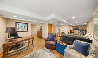 824 Tennyson Ave, Ames, IA 50014