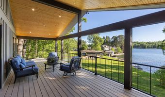 905 Cold Mountain Rd, Lake Toxaway, NC 28747