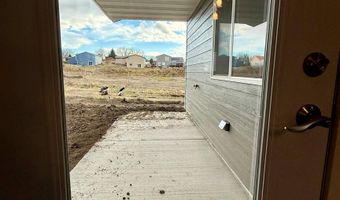 826 Heritage St, Belle Fourche, SD 57717