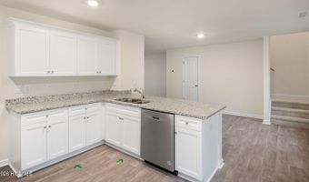 3914 Pasture Ln, Ayden, NC 28513