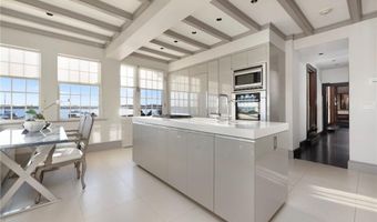 221 Hope St 2, Bristol, RI 02809