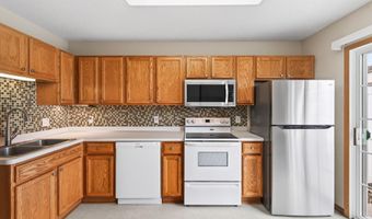 15822 Fleet Trl, Apple Valley, MN 55124
