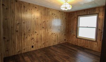 443 Piccadilly Cir, Bismarck, ND 58504