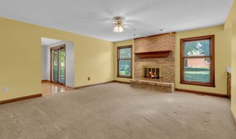 356 Southcreek Dr S, Indianapolis, IN 46217