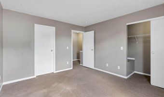 4693 Athalia Dr, Columbus, OH 43228