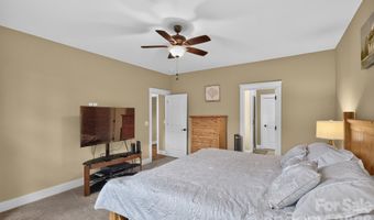 14 Wood Path Ln, Arden, NC 28704