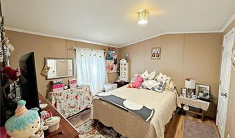 15 East Dr, East Providence, RI 02916