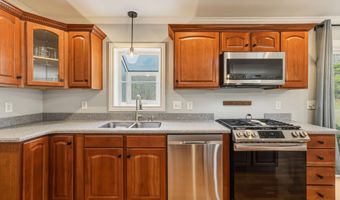 129 N Mountain Rd, Canton, CT 06019