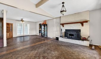 1064 Knollwood Acres Rd, Boiling Springs, SC 29316