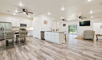 12655 Mars Hill Rd, Bauxite, AR 72011