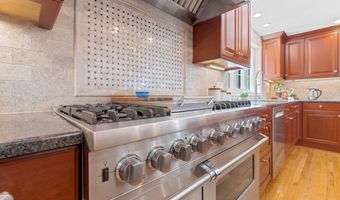 127 Hooksett Rd, Auburn, NH 03032
