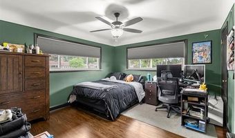 15823 Rose Dr, Allen Park, MI 48101