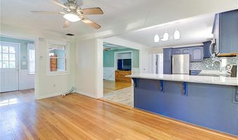 11 Golden Blvd, North Smithfield, RI 02896