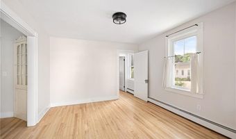 130 W Main St, North Kingstown, RI 02852
