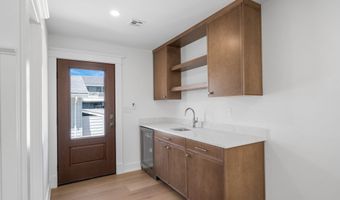 179 32nd St, Avalon, NJ 08202