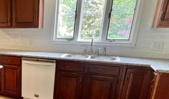 1165 Park Ave, Amherst, OH 44001