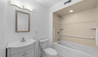 14 Harbor View Dr, Atlantic Highlands, NJ 07716