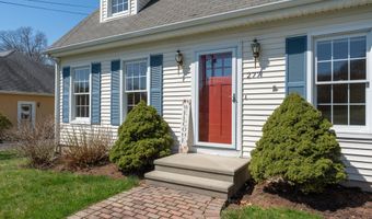277 Spring Rd, North Haven, CT 06473