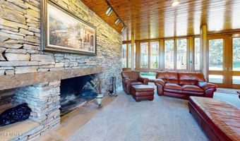 651 Cliff Top Rd, Blaine, TN 37709