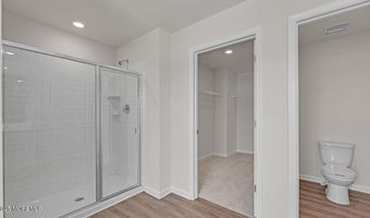 12 Dahlia Ct, Bayville, NJ 08721