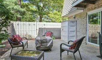 18 Caddy Rock Rd C, North Kingstown, RI 02852