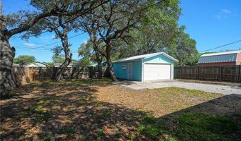 1044 S Houston St, Aransas Pass, TX 78336