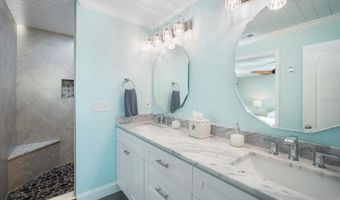 744 SPANISH MAIN Dr, Apollo Beach, FL 33572