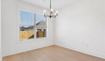 6902 SW Basswood Ave, Bentonville, AR 72713
