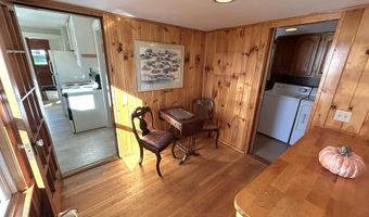 208 7th St, Bangor, ME 04401