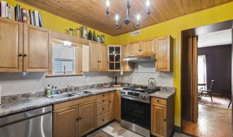 425 W Franklin St, Troy, OH 45373