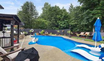 197 Colfax Dr, Boiling Springs, SC 29316