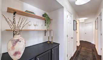 2027 Shadow Brook Way, Henderson, NV 89074