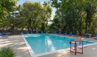 1142 LAKE HERON Dr 2B, Annapolis, MD 21403