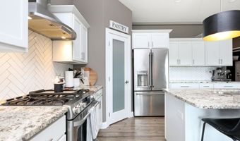 1202 NW Orchard Dr, Ankeny, IA 50023