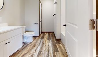 312 E 4th St, Bicknell, IN 47512